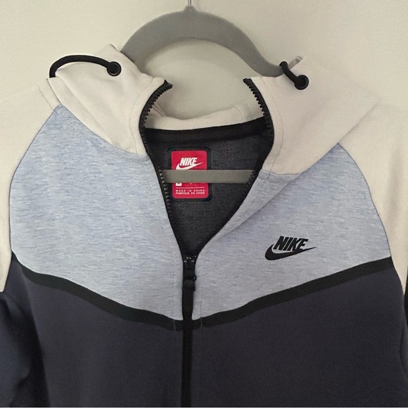 Men's Nike Sportswear Tech Fleece Windrunner ColorBlock Hoodie Blue/Cream Medium - Picture 3 of 7